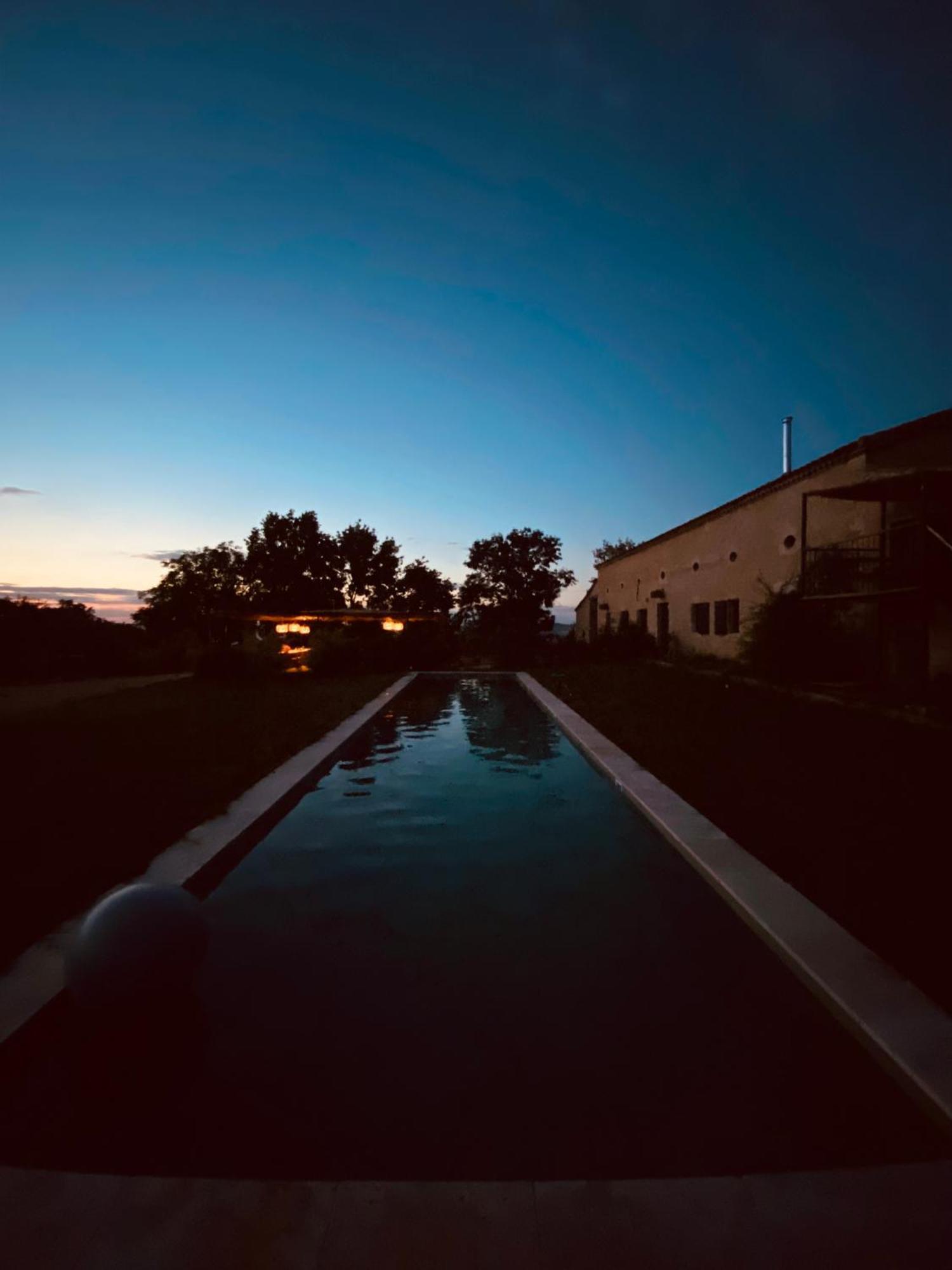 Maison Droles D'Oiseaux Plieux Exteriér fotografie
